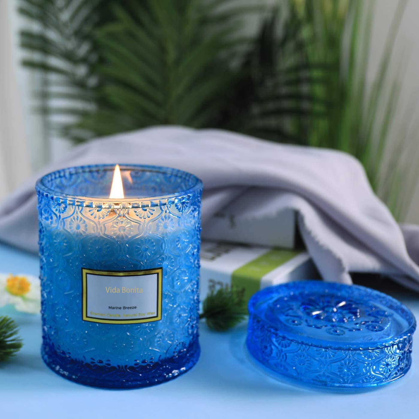 Marine Breeze Scented Candle, Natural Soy Candle for Home, 65-80 Hours Long Burning, Lime Violet Cedarwood Sandalwood, Large Glass Jar, 550G